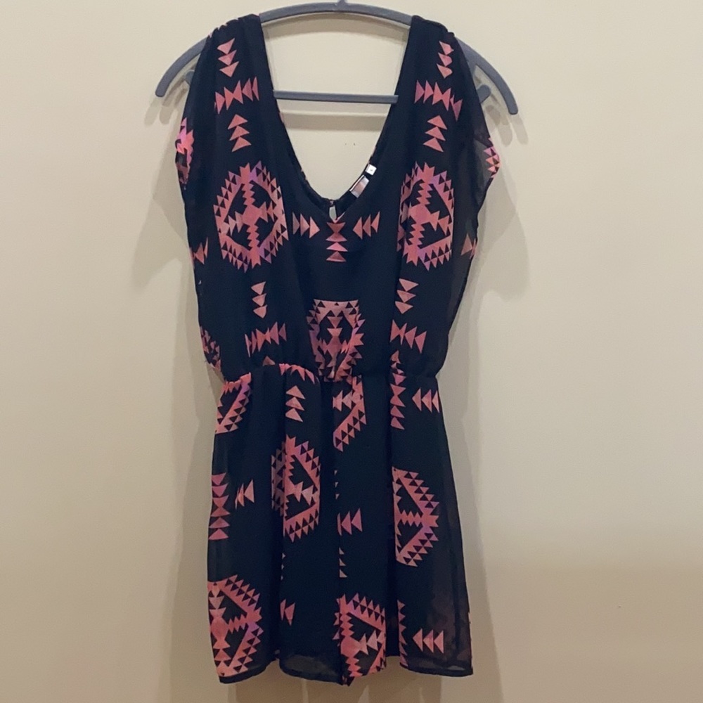Romper - Picture 2 of 4